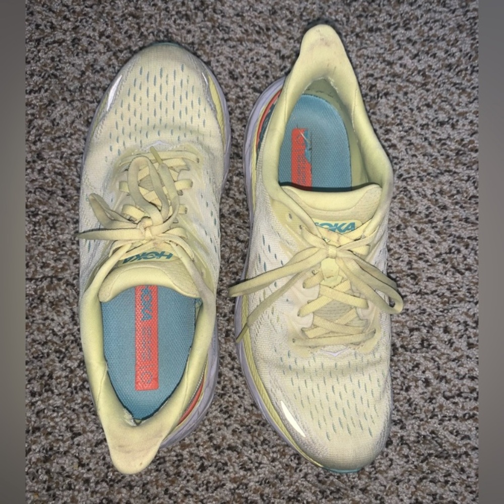 Hoka Clifton 8
